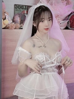 Lê Thị Lệ Hồng 1994 (TikToker)