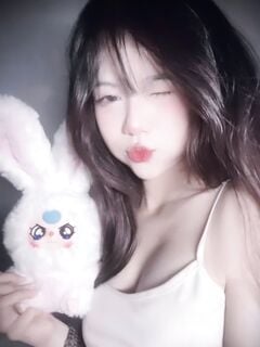 Yêu em không anh ?