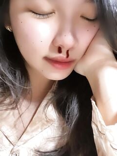 kem xinh hoàn kiếm vú khủng cực múp