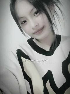 Anh thư 2010 nhìn nưng