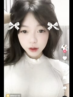 Nguyễn Huyền Trang 2007 và kèo show du' trên app cũng ngon v