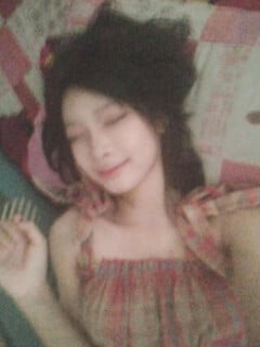 Em Lê Ngọc Kiều Trang đang địt cũng phải cười 1 cái????